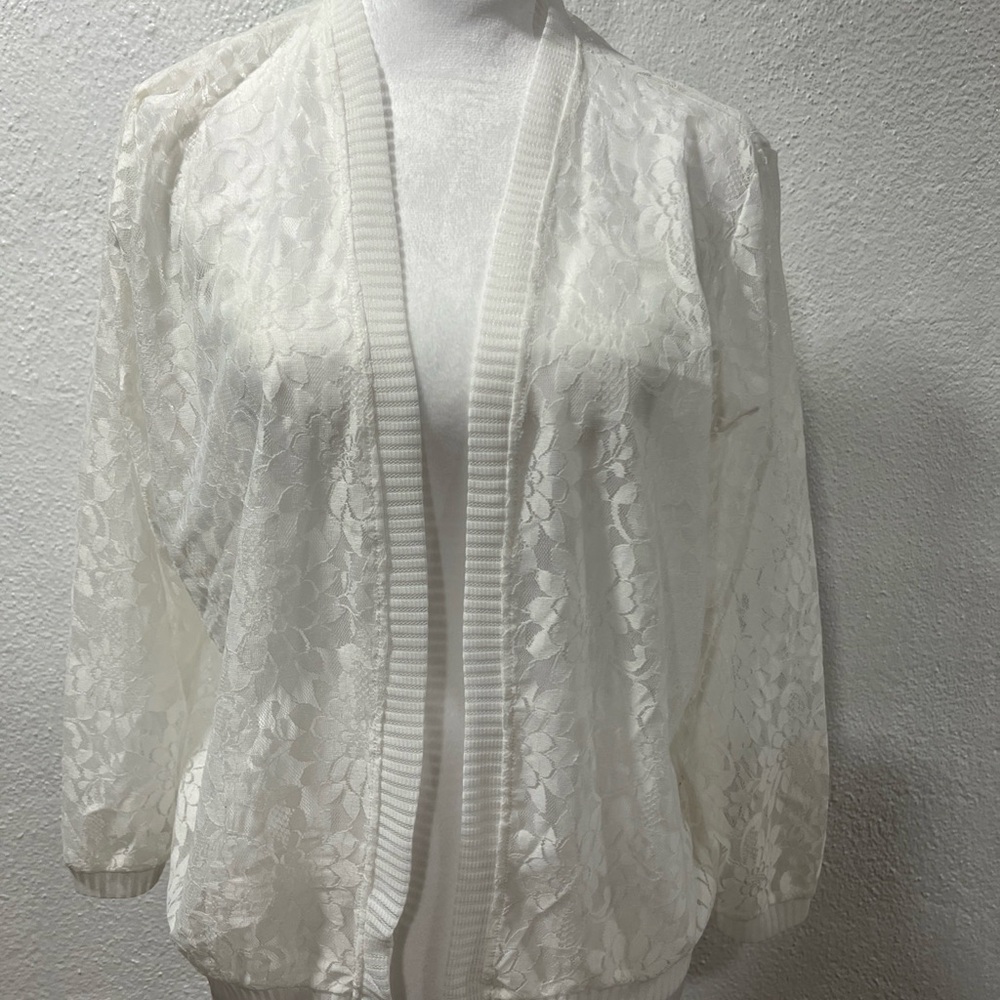 Elegant White‎ Lace Women's Sweater